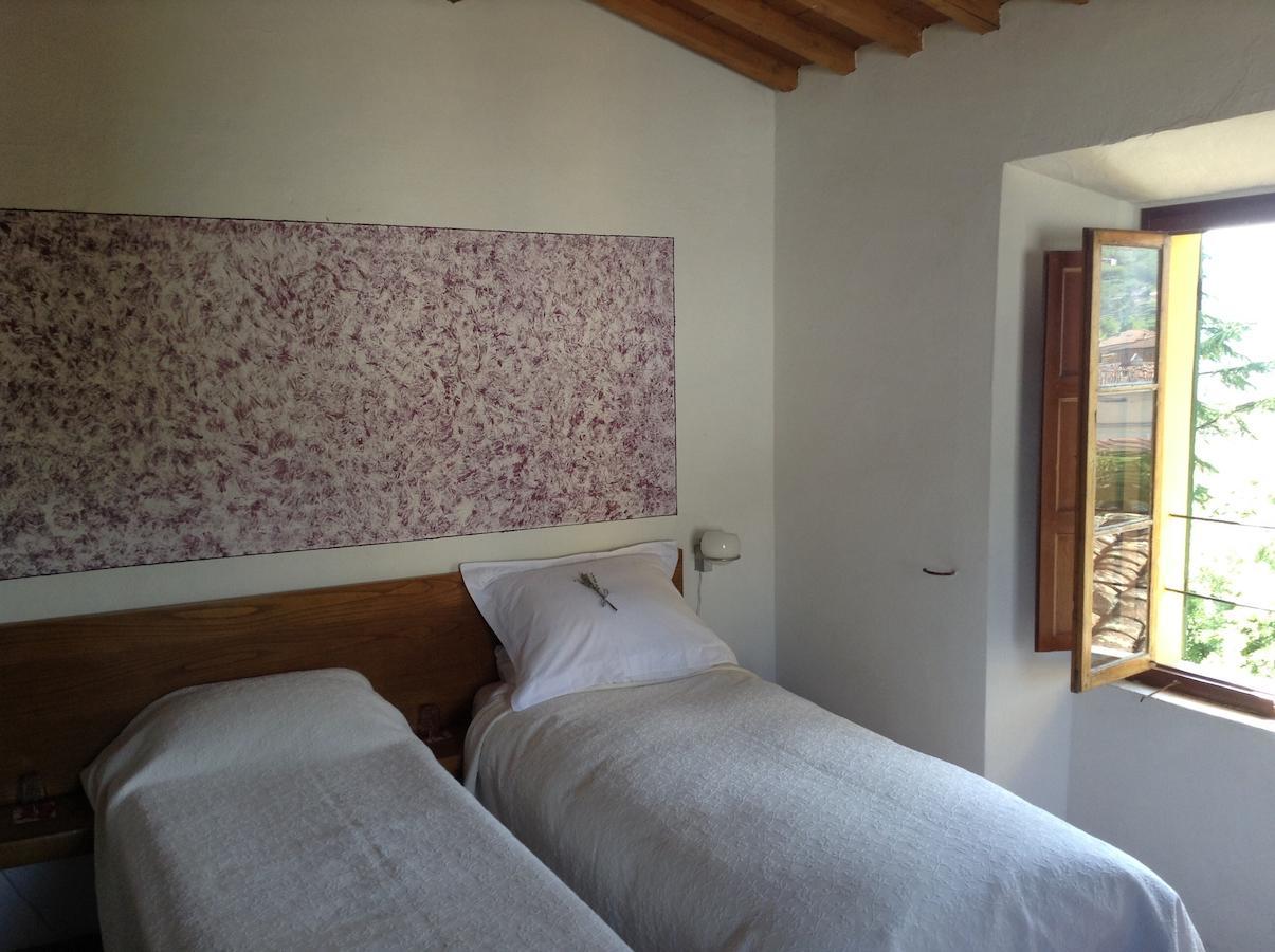 Casa Fontana Tuscany B&B Barga Quarto foto